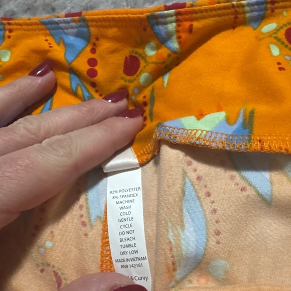 LulaRoe leggings - Picture 4 of 4